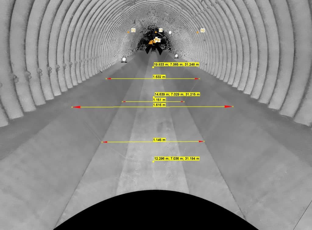 nuage de points relevé 3D visite virtuelle d'un tunnel de canalisation de nuit